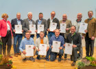 Verdiente Ausbilder
Barbara Schretter RPin, Albert Sporer, Josef Holzmann, Andreas Fichtl, Wolfgang Birk, Christoph Aigster, Manfred Gabler, Nikolaus Gschwendtner VLM Landesvorsitzender,
unten: Markus Ostenried, Reinhold Rauch, Markus Ritzel, Xaver Kurz